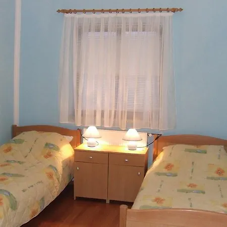 Apartment Zarecki Krov *