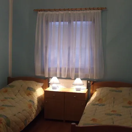 Apartment Zarecki Krov *